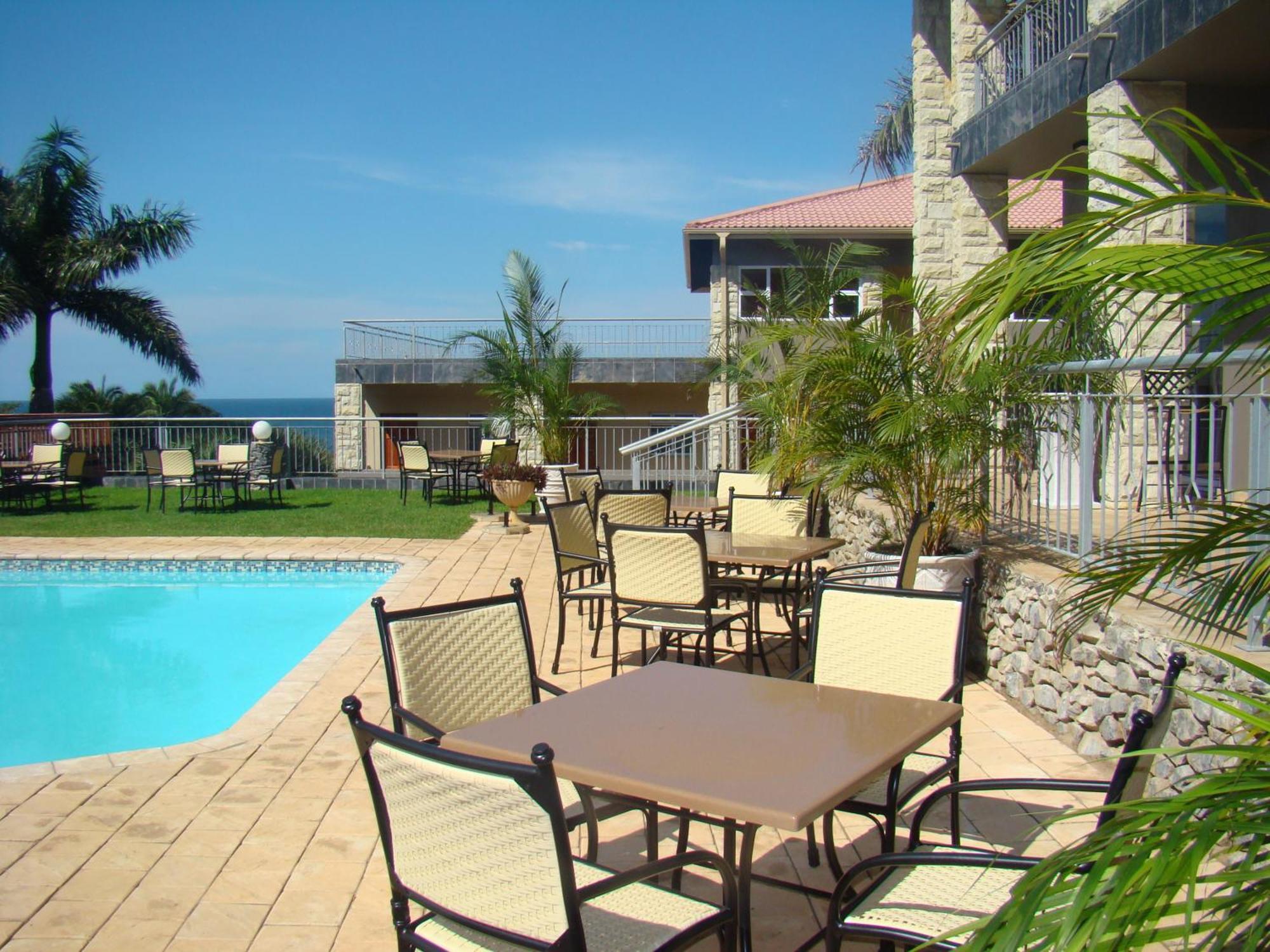 Umthunzi Hotel And Conference Umtentweni Екстериор снимка
