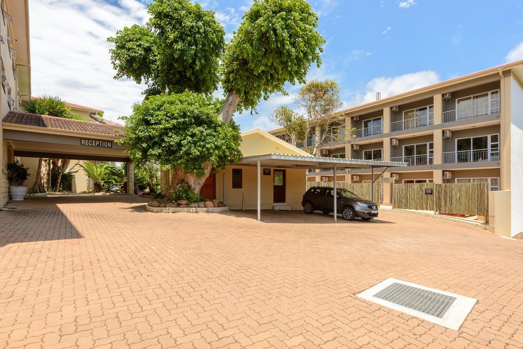 Umthunzi Hotel And Conference Umtentweni Екстериор снимка