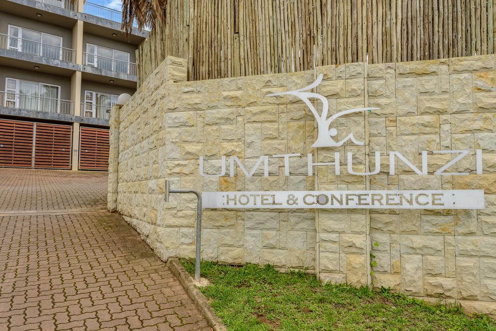 Umthunzi Hotel And Conference Umtentweni Екстериор снимка