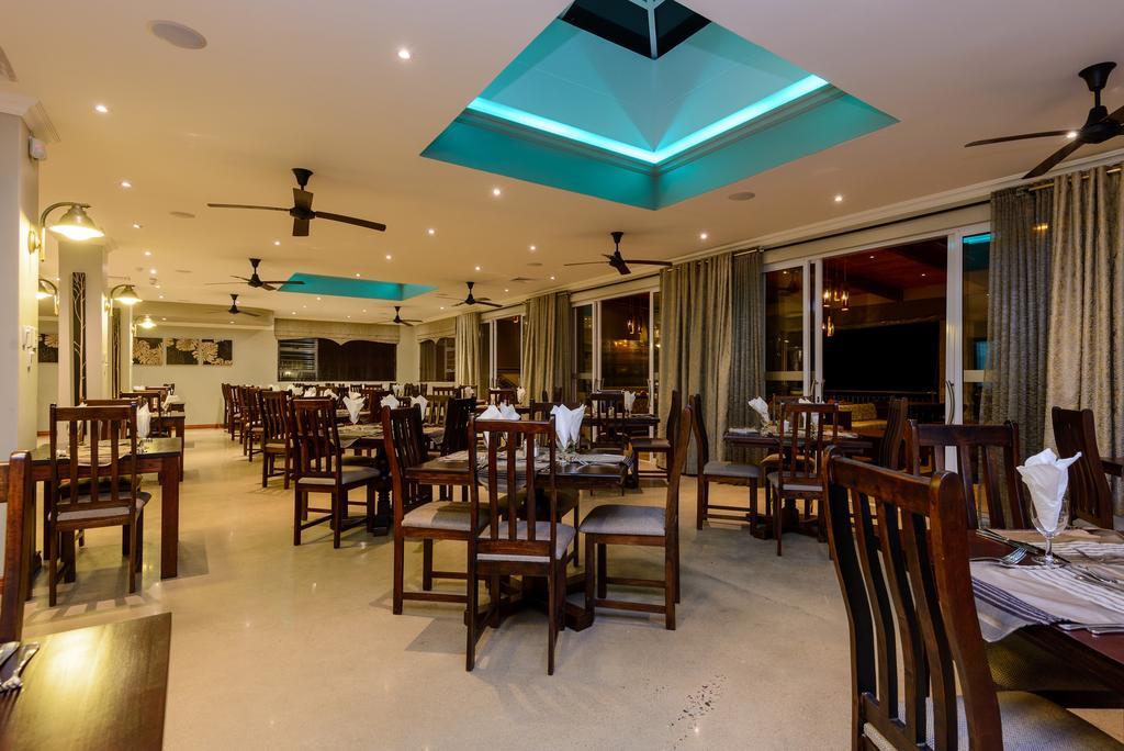 Umthunzi Hotel And Conference Umtentweni Екстериор снимка