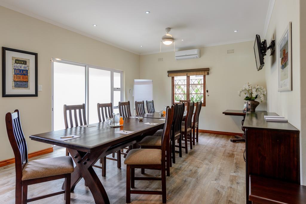 Umthunzi Hotel And Conference Umtentweni Екстериор снимка