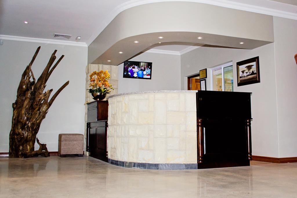 Umthunzi Hotel And Conference Umtentweni Екстериор снимка